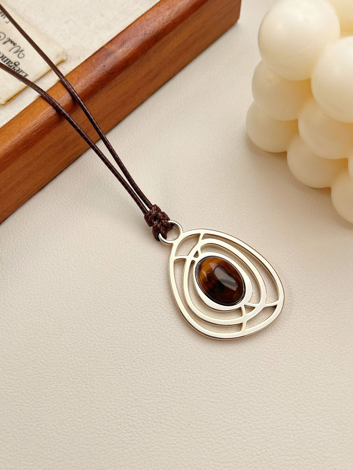 ZOMIRAGE Guardian Eye Tiger’s Eye Talisman Necklace detail view